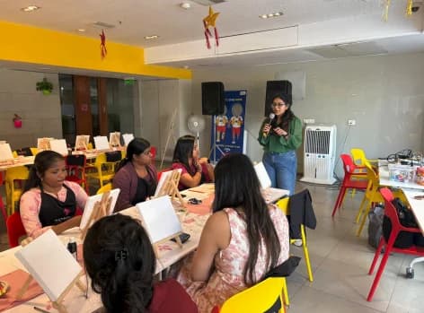 Kinnari facilitating an art workshop